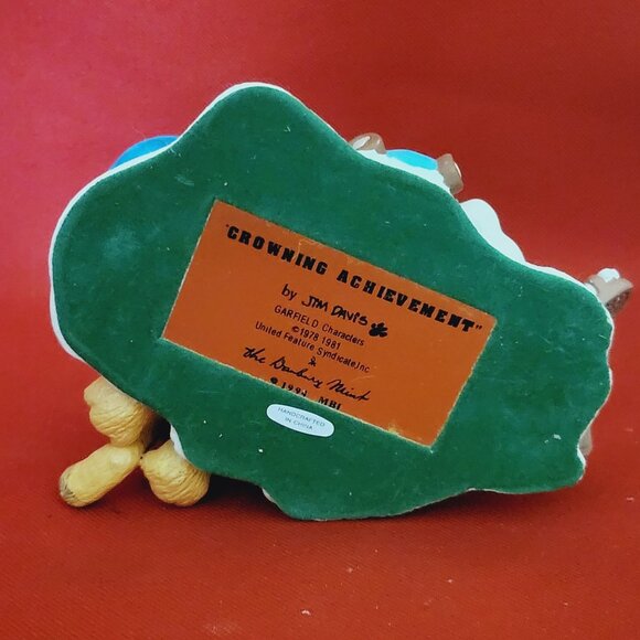 Vintage Danbury Mint Garfield Characters Crowning Achievement Figurine 1994 - Picture 7 of 17